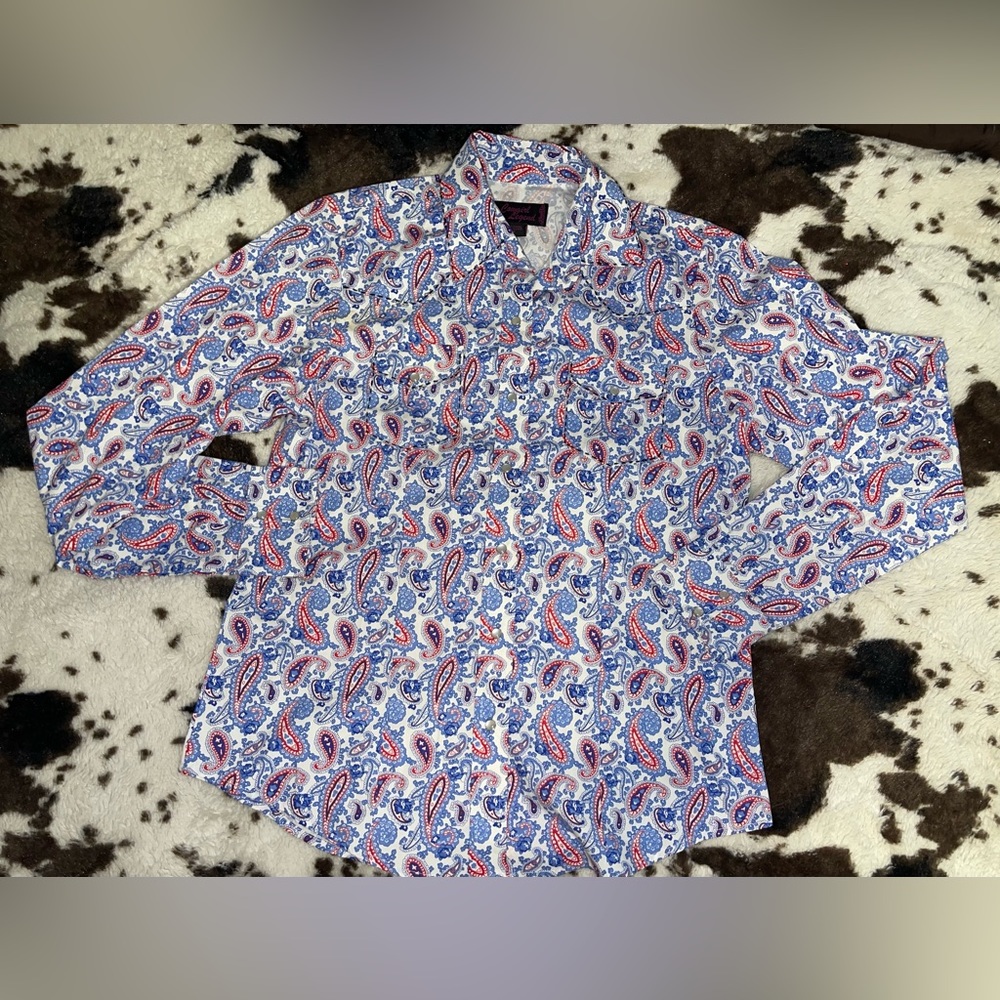 Women’s Paisley Print Pearl Snap